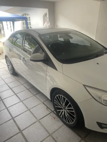 Ford Focus Fastback Se/se Plus 2.0 Flex Aut. 2016