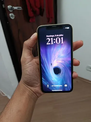 iPhone XR - 64 gb excelente
