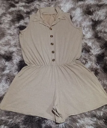 Macaquinho Feminino tamanho GG, veste tamanho 46 ( Novo)