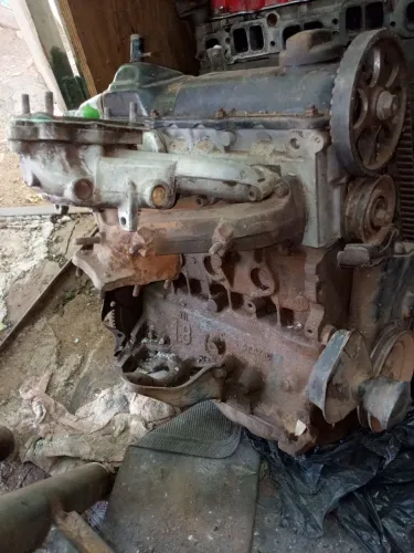 Motor AP 1.8 a álcool 