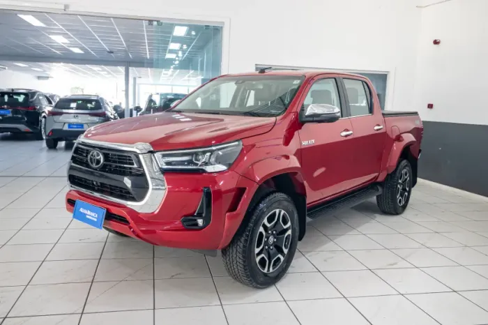Toyota Hilux CD SRX Plus 4X4 2.8 TDI Die. Aut. 2024