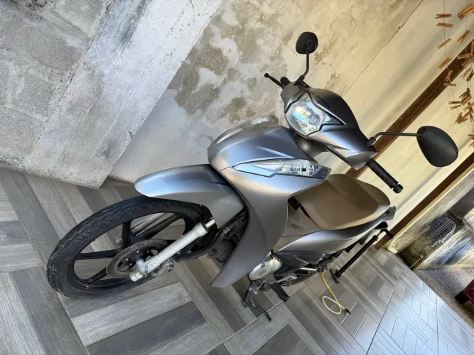 Honda Biz 125 - 2019 Único dono - com manual e chave reserva - pneus e baterias novos