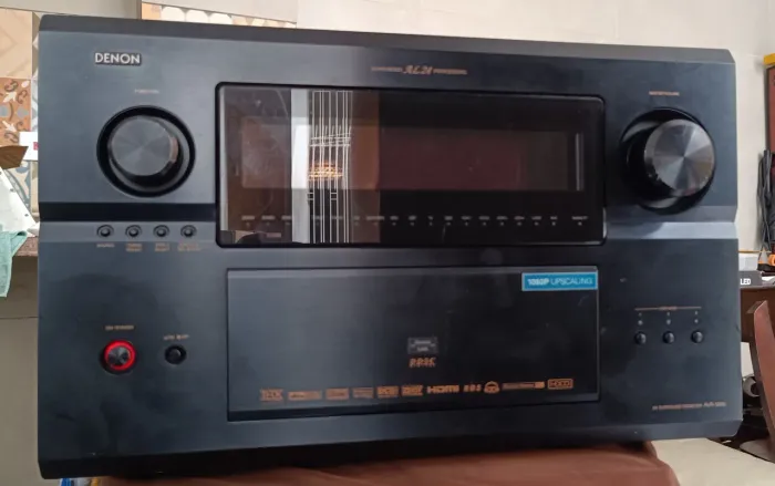 Receiver DENON AVR 5805 ("O Monster" Top de linha da DENON) COM DEFEITO.