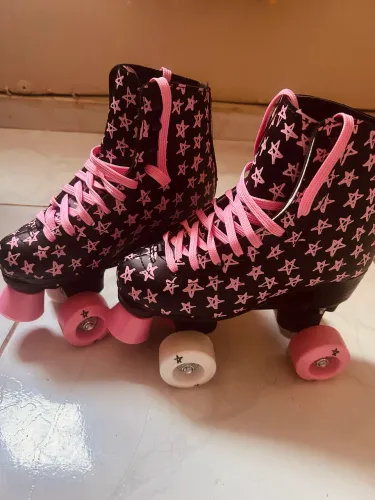 Patins quad tamanho 35 usado apenas uma vez pois ficou apertado