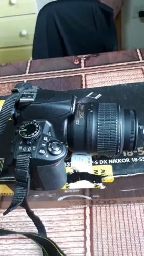 Camera Nikom D 3100 seminova
