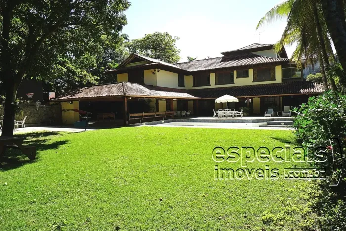 Casa à venda no Santa Lucia. Barra da Tijuca. 5 Suítes.