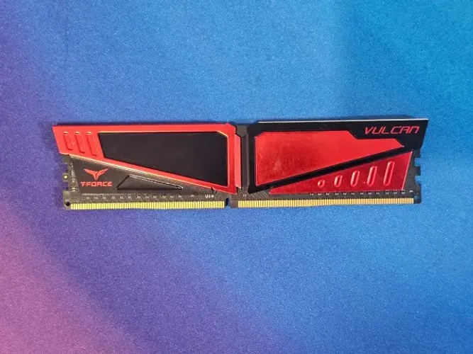 Memória RAM Teamgroup T-force Vulcan 8GB DDR4