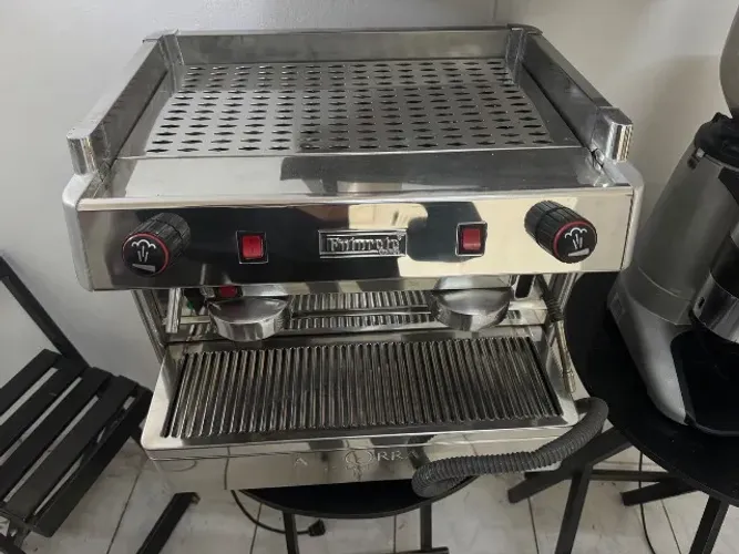 Máquina de café profissional + moedor de café 