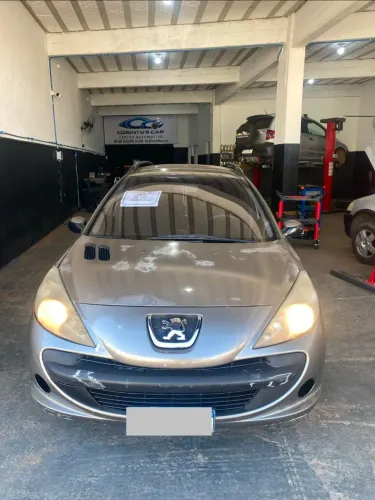 Peugeot 207 SW XR Sport 1.4 Flex 8V 5P 2010
