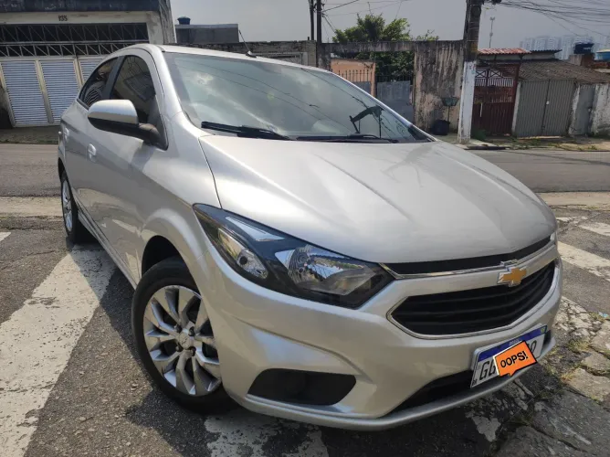 Chevrolet Onix Hatch LT 1.4 8V Flex Mec. 4P 2017