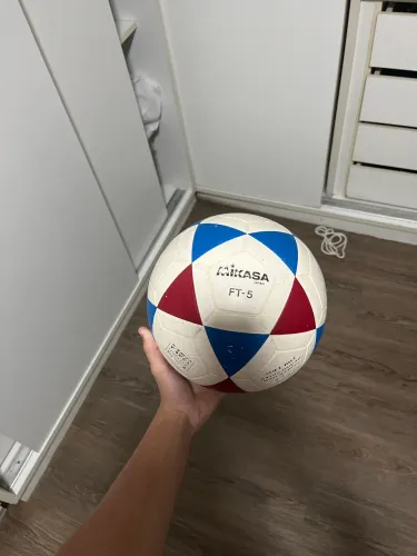 Bola de futevôlei mikasa original 