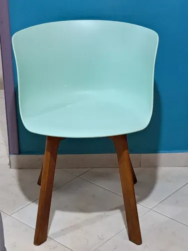 Cadeira Tulipa Verde Água Semi-nova