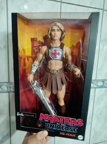 Boneca Barbie Signature Ken He Man Masters of the Universe Mattel Nicholas Galitzine MTM