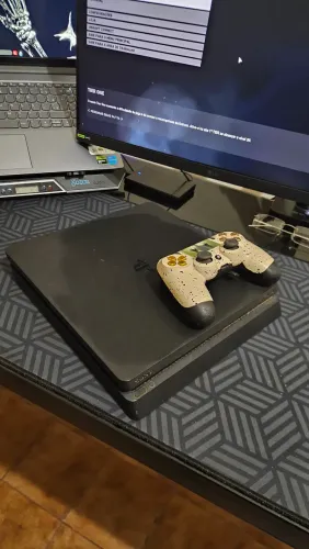Ps4 slim 1tr