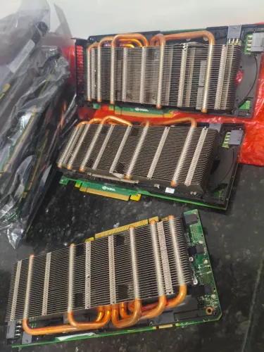Placa de vídeo tesia m2050