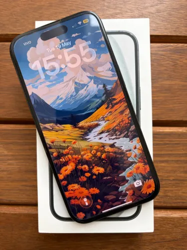 iPhone 15 128 GB em Excelente estado 