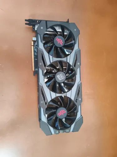 Placa de vídeo AMD RX 5700 8gb de 3 fans