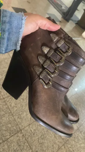 Bota Wester marrom