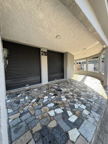 Loja em Mesquita, Cosmorama