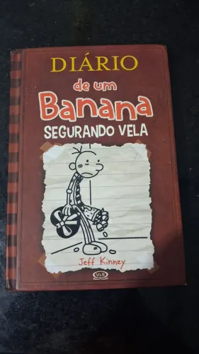 Diario de um banana capa dura volume 7 e 10.