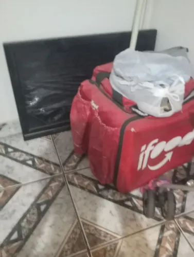 Tou anunciando tv e malote