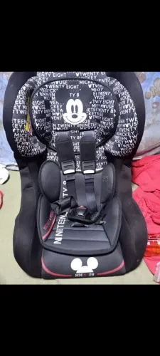 Vende-se essa cadeirinha de carro
