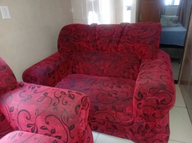 Vende-se sofá conservado