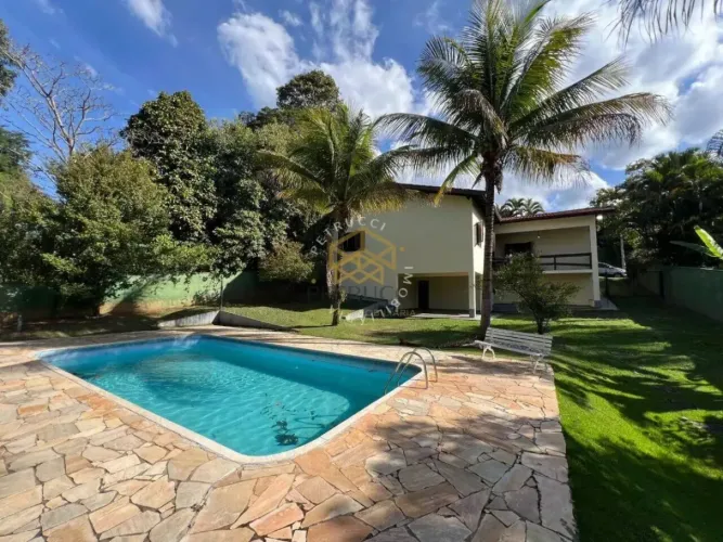 CASA A VENDA NO CONDOMÍNIO MARAMBAIA - VINHEDO