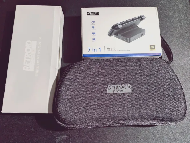 Lote Oficial Retroid Pocket 5: Case + Grip + Dock! Novos e Lacrados!