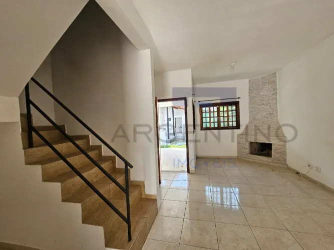 Casa em Világio com 2 dormitórios (1 Suíte), varanda e lareira!