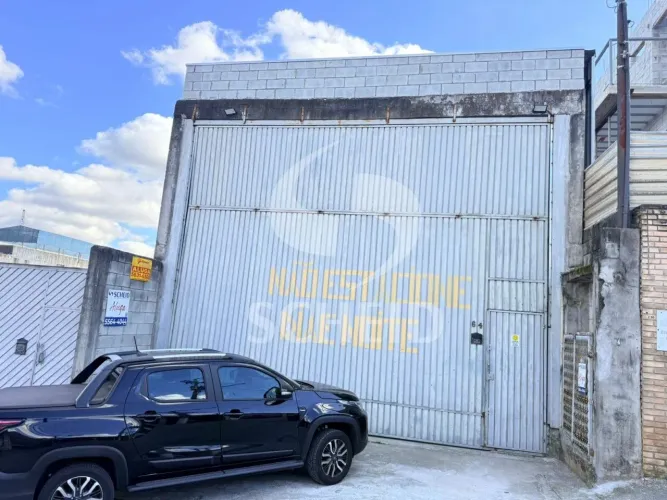 Galpão comercial de 350m para locação em Santo Amaro