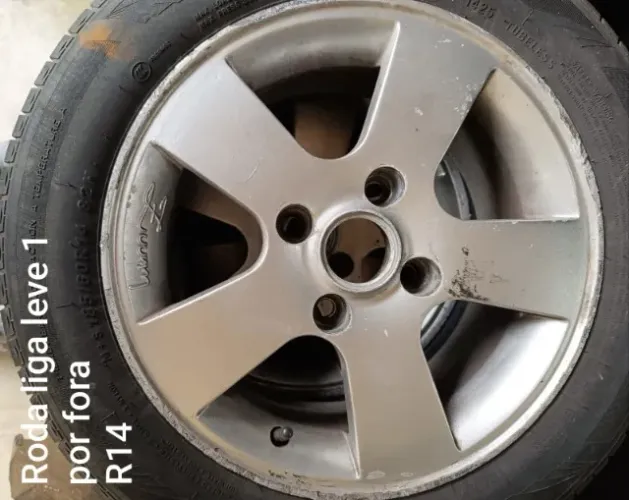 JOGO DE RODAS LIGA-LEVE ARO 14 do Ford Fiesta.  Venda no estado em que se encontram. 
