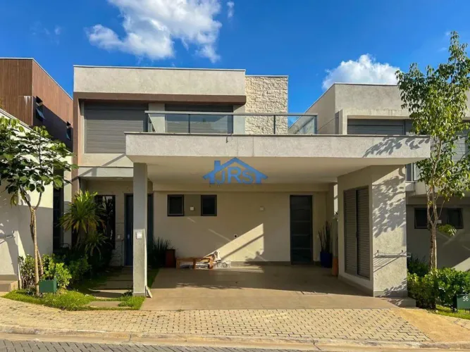 Casa à venda e para alugar em Santana de Parnaíba, Alphaville, com 3 suítes, com 200 m²