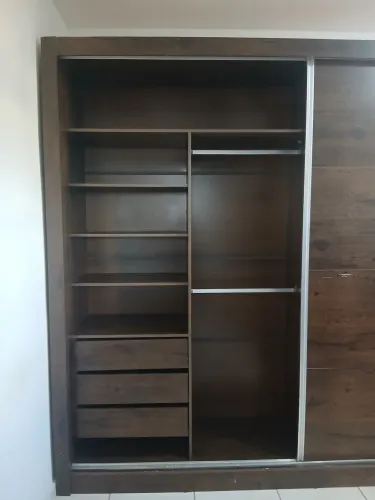 Guarda roupa de casal
