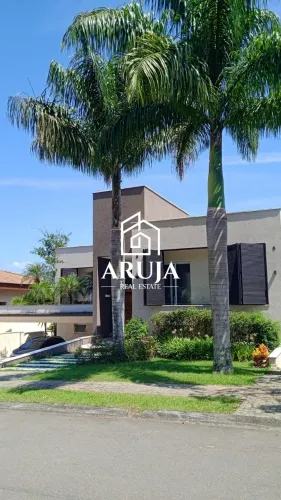 Casa na Reserva Ibirapitanga com 4 Suítes e 768,54 m² de Terreno