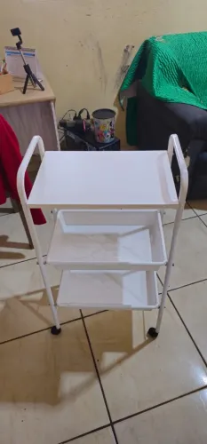 Carrinho Auxiliar Salão Clínica Estética 1 Tampo E 2 Bdj Cor Branco