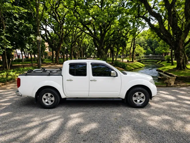 Nissan Frontier XE CD 4X4 2.5 TB Diesel 2013