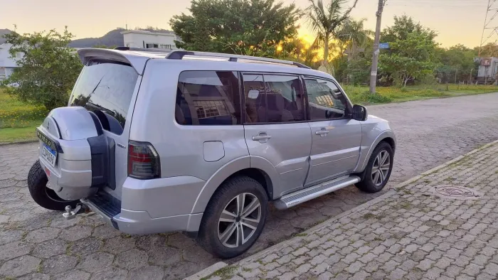 Linda Pajero Full 7 lugares 3.8 V6 250 CV