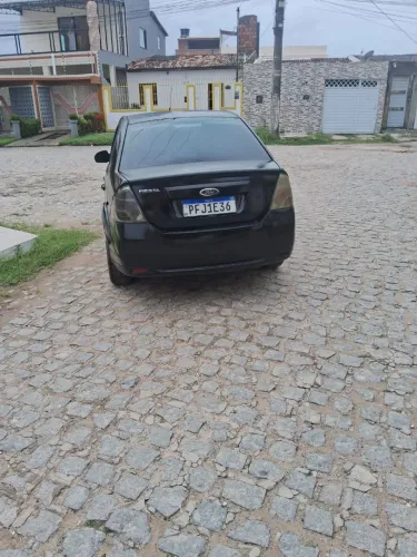 Ford Fiesta Sedan 1.0 8V Flex 4P 2012