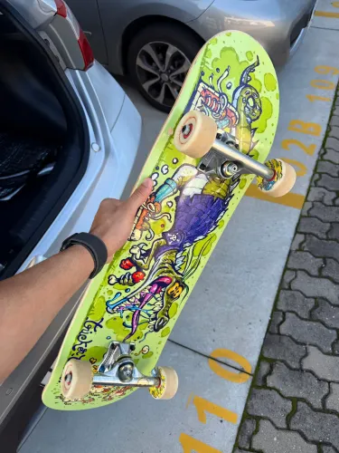 Skate 8.5 rodas milk
