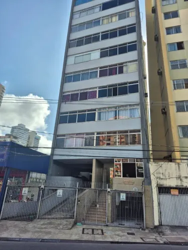 Ed. "Eneida de Moares" Na Doca frente ao Lider salão 2/4 reformado com armários- Umarizal