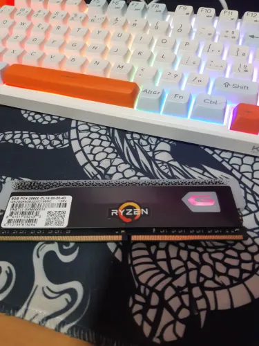 Memória ram DDR4 ARGB 3200mhz 8GB