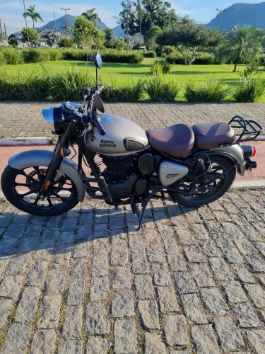 Linda moto! Toda original.