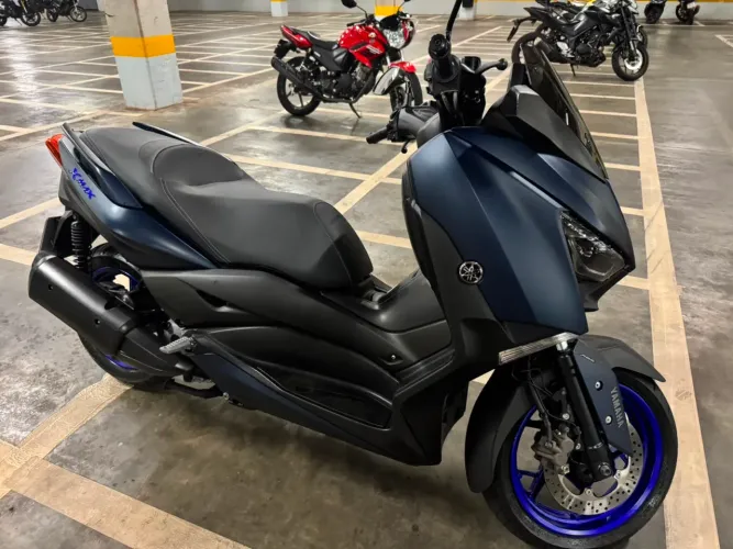 X-Max 250 Azul- ABS- 2023