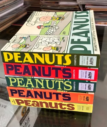 lote com 5 hqs peanuts capa cartão