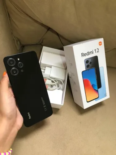 Vende-se Xiaomi Redmi 12 - 256GB