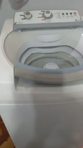 Máquina de lavar roupa Brastemp 8 kg três meses de garantia retirar no endereço.
