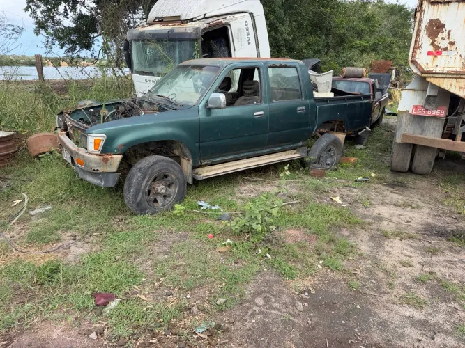 Toyota Hilux CD SR5 4X4 2.8 Diesel 2001