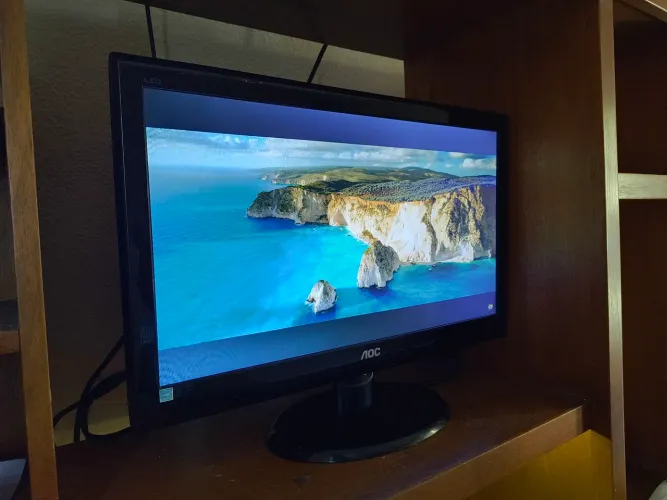 Monitor 19 polegadas AOC VGA