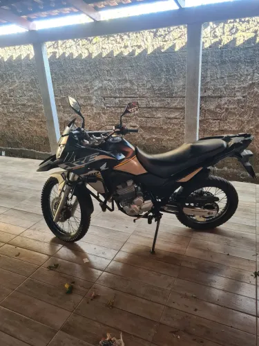 Moto xre 300 adventure